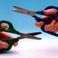 PETA Self-Opening Long Loop Scissors/zelfopenende schaar groot oog  Easi-Grip - Afbeelding 1